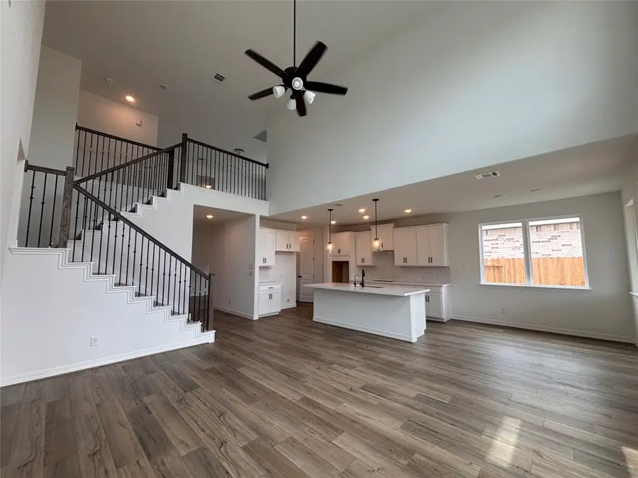 7819 Jade Crest Drive, Angleton, TX 77515 - #2