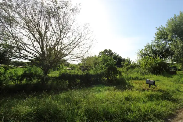 17110 Choctaw Street, Baytown, TX 77523