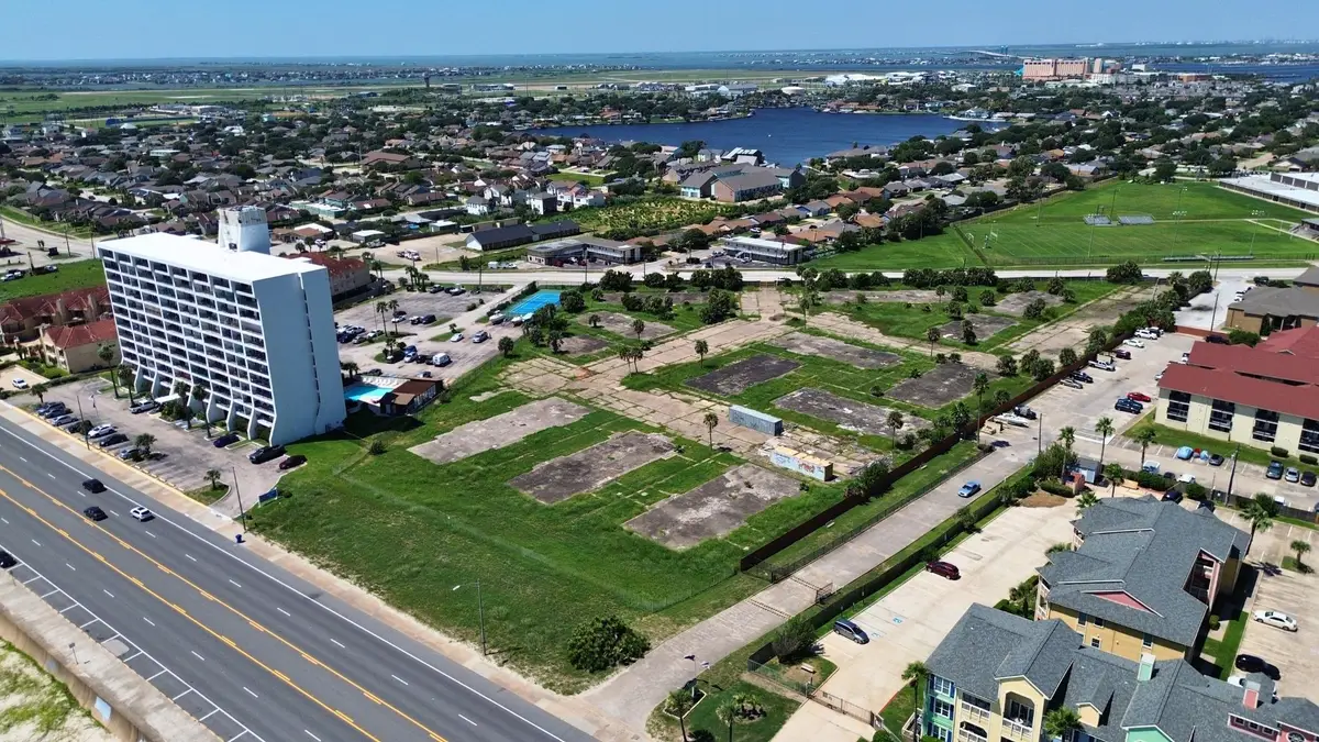 7301 Stewart Road, Galveston, TX 77551 - Image #1