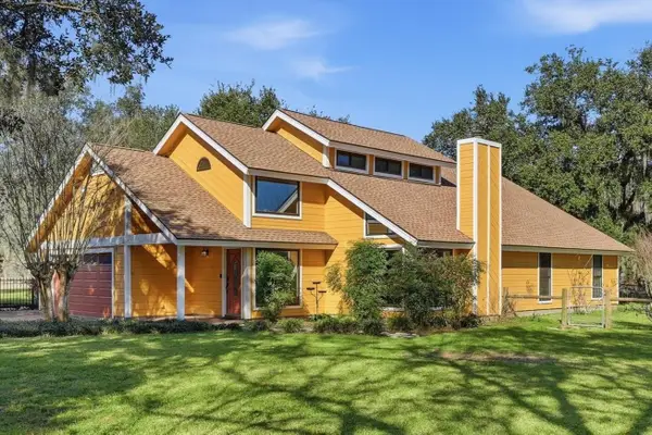 5610 County Road 823, West Columbia, TX 77486