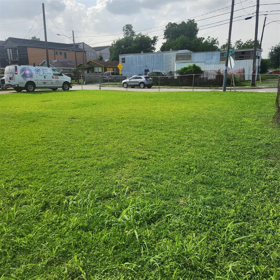 3227 Airline Drive, Houston, TX 77022 - Image #3