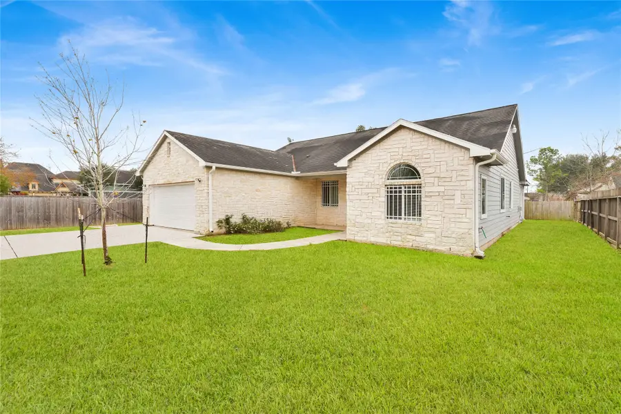 522 Teakwood Avenue, Fresno, TX 77545 - Image #3