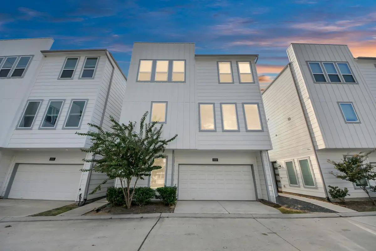 1907 Lonestar Brook Lane, Houston, TX 77080 - Image #1