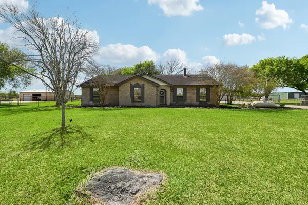13917 Country Side Street, Santa Fe, TX 77517