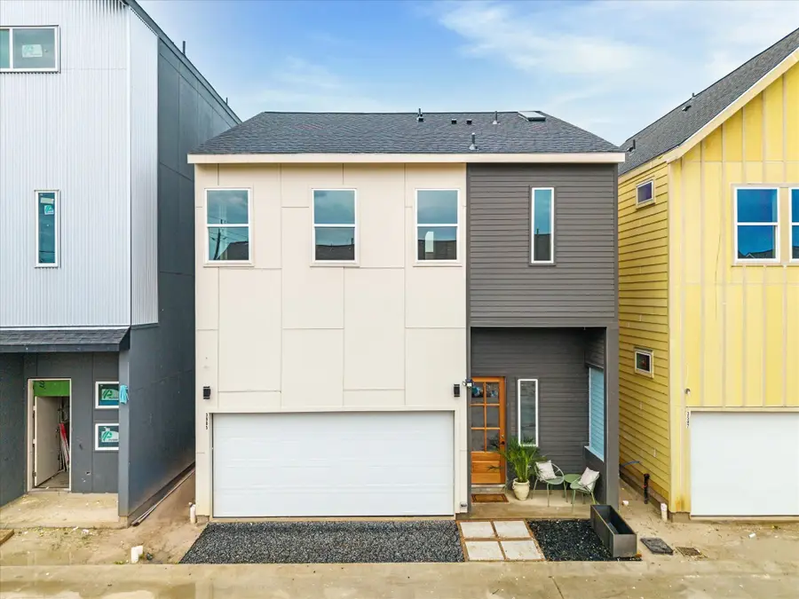 3909 Yale Heights Drive, Houston, TX 77018 - Image #3