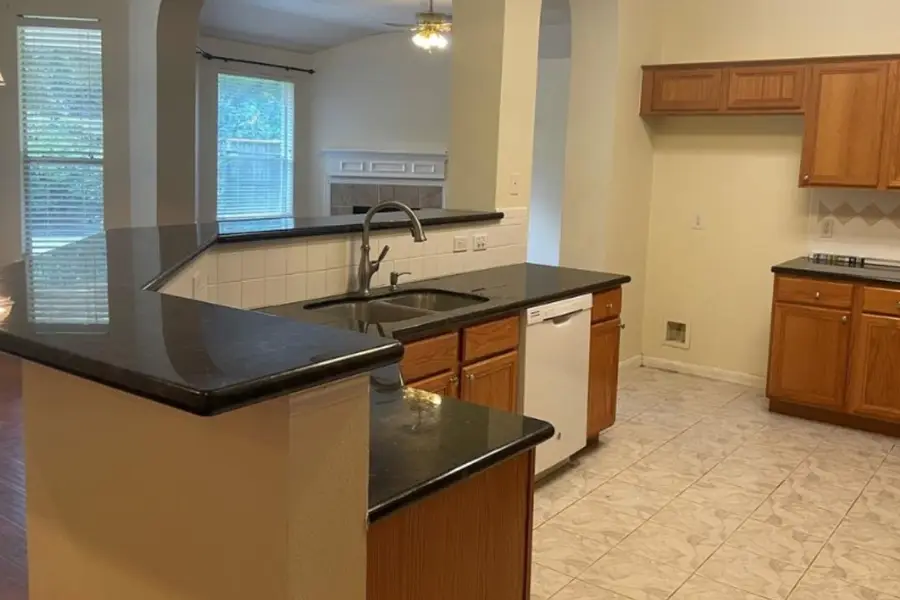 2431 Pine Shadows Drive, Sugar Land, TX 77479 - Image #2