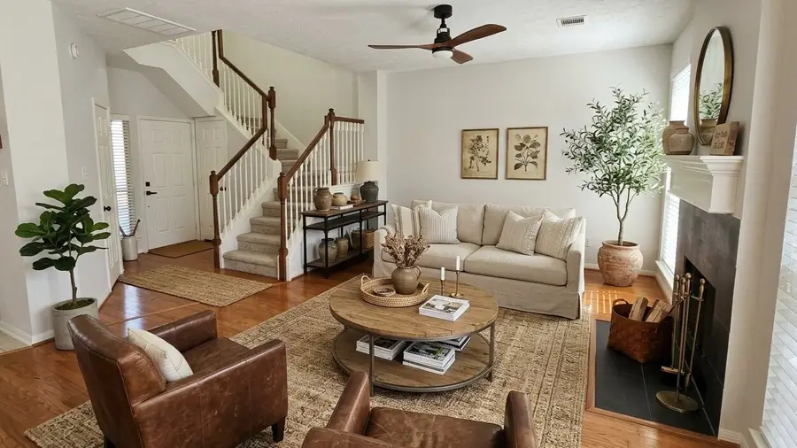 14 Valley Oaks Circle, The Woodlands, TX 77382 - #3