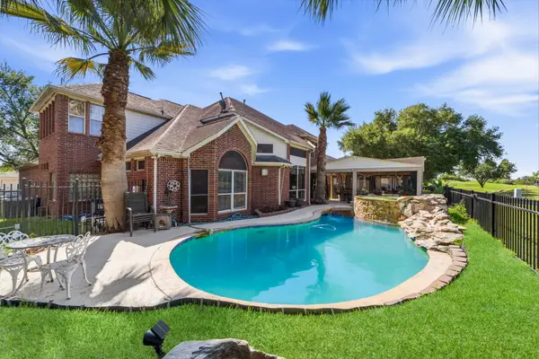 11823 Canyon Mills Drive, Houston, TX 77095