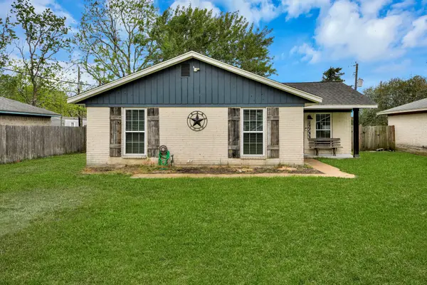 12733 7th Street, Santa Fe, TX 77510