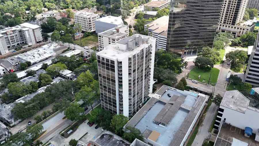 5001 Woodway Drive #705, Houston, TX 77056 - Image #2