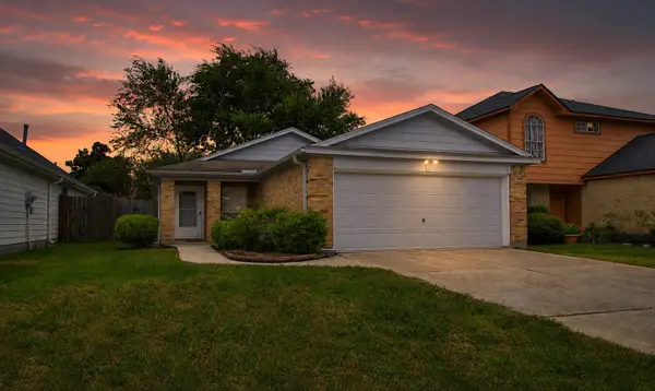 13642 Paxton Drive, Houston, TX 77014