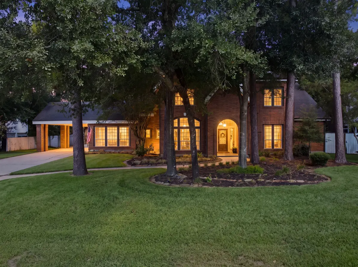23 S Brokenfern Drive, The Woodlands, TX 77380 - #1