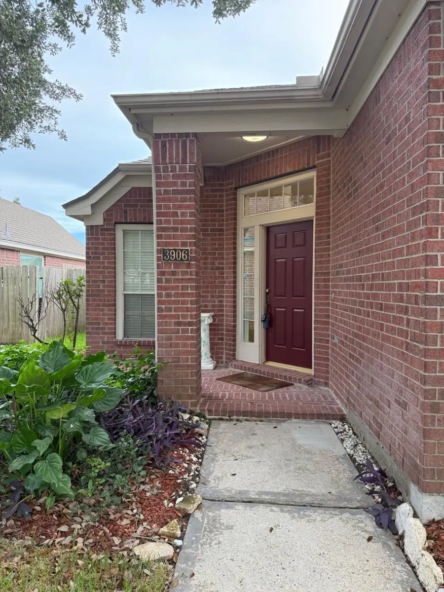 3906 Shadow Cove Drive, Houston, TX 77082 - Image #2