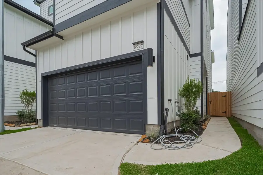 8919 Grovner Place, Houston, TX 77055 - Image #3