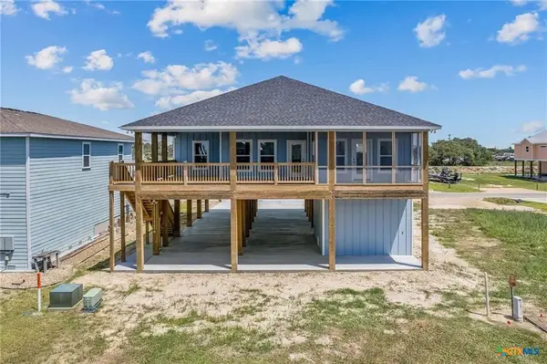 30 Whooping Crane, Port O Connor, TX 77982
