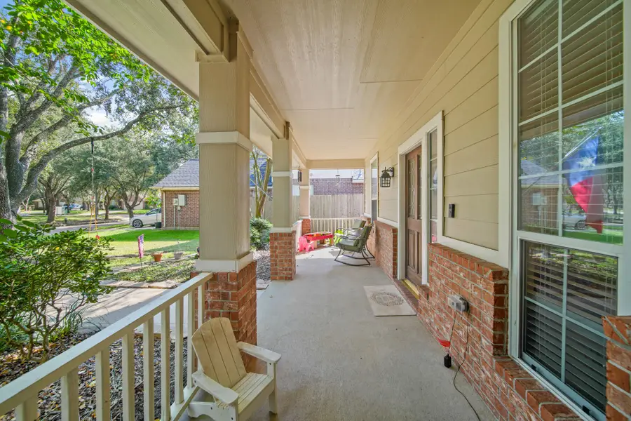 10407 Five Oaks Court, Missouri City, TX 77459 - Image #3