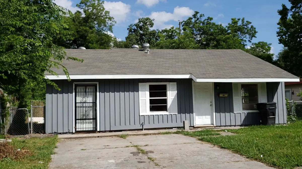 7319 Mountbatten Road, Houston, TX 77033 - #1