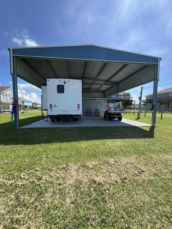 966 Clara Street, Crystal Beach, TX 77650