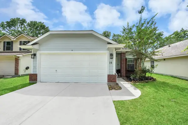 15 Bark Bend Place, The Woodlands, TX 77385