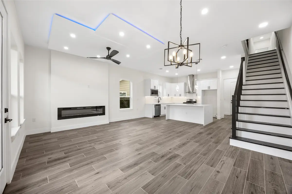 4427 Elmwood Street, Houston, TX 77051 - Image #1