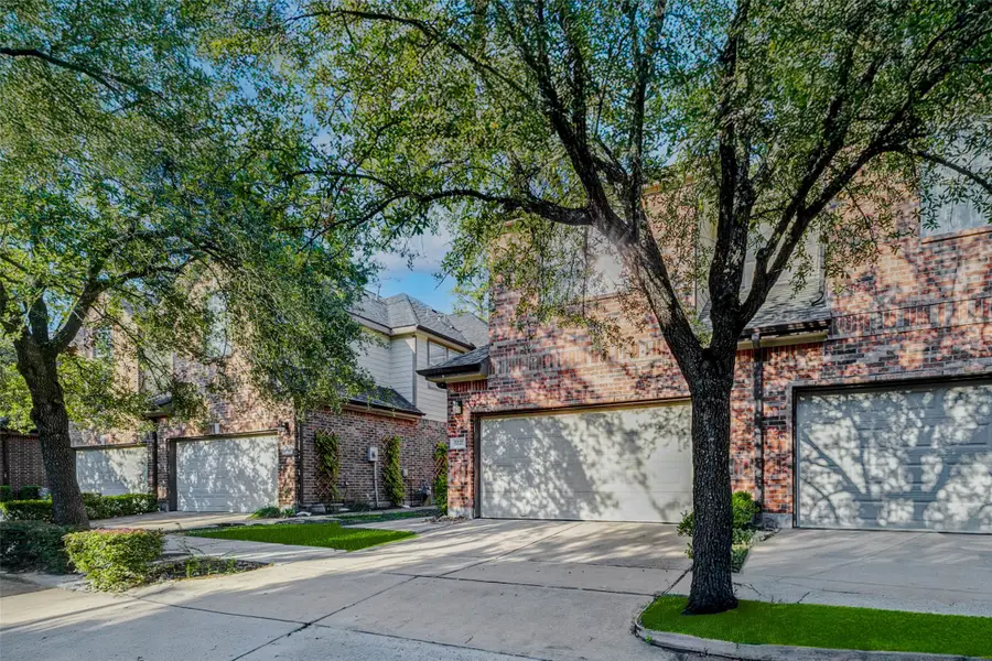 5227 Brinkman Court, Houston, TX 77091 - Image #3
