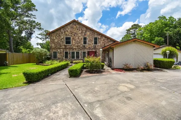 5504 Sycamore Drive, Dickinson, TX 77539