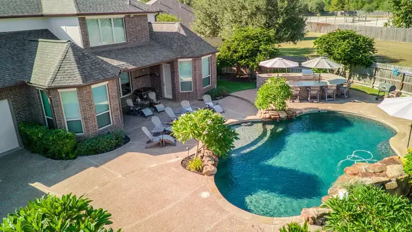 15807 Cooper Creek Court, Houston, TX 77044