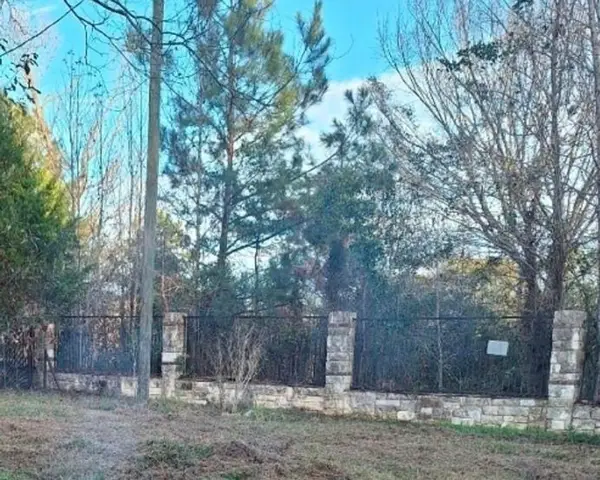 1302 N Lake, Splendora, TX 77372