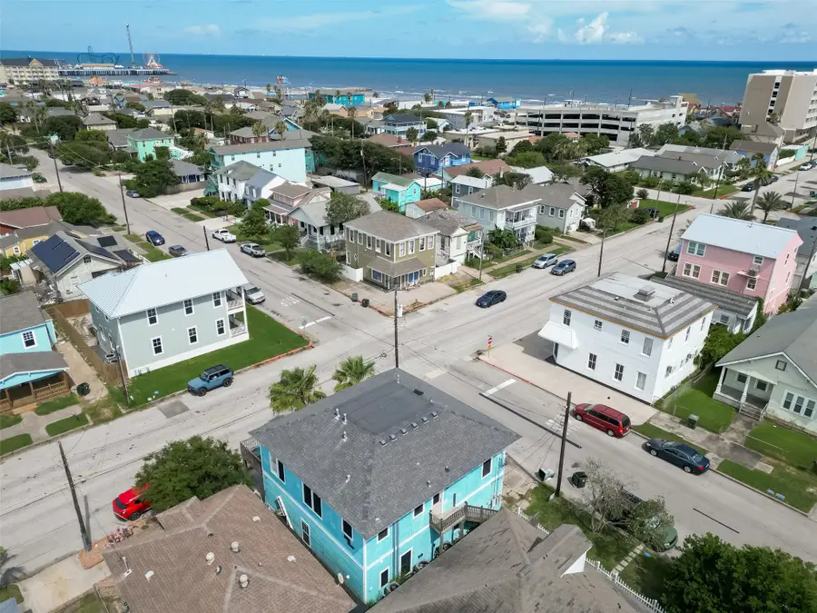 2223 33rd Street, Galveston, TX 77550 - #2