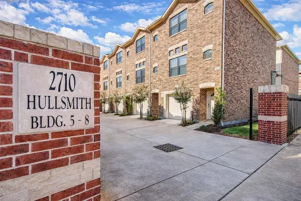 2710 Hullsmith Drive #803, Houston, TX 77063