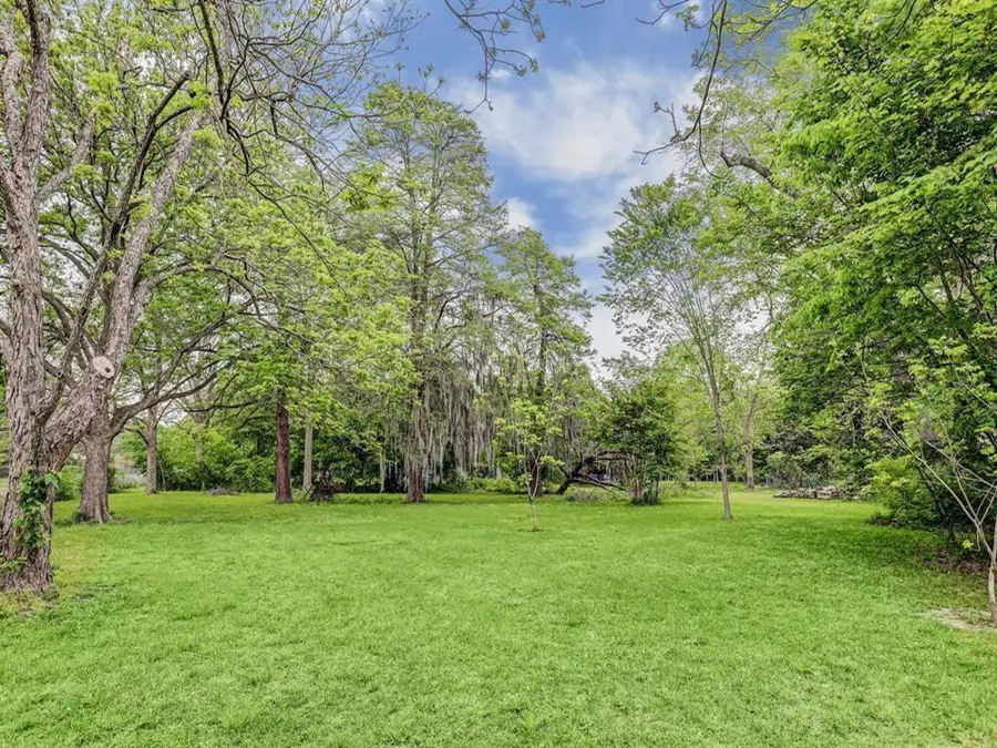 200 E Burress Street, Houston, TX 77022 - #2