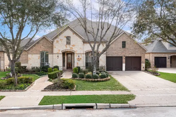 1011 Wyndham Way, Sugar Land, TX 77479