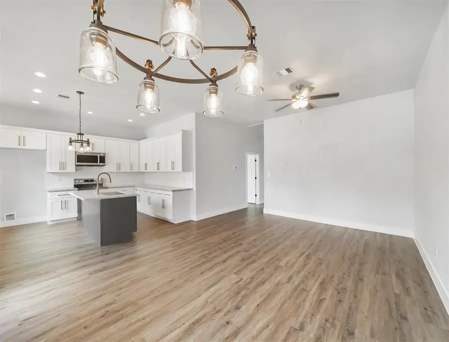 4818 Paula Street, Houston, TX 77033 - #3