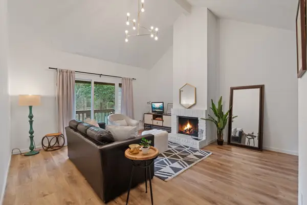 2100 Tanglewilde Street #422, Houston, TX 77063