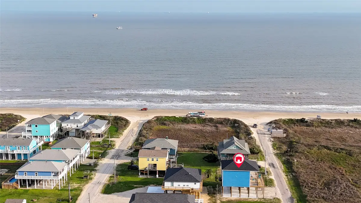 846 Alma, Crystal Beach, TX 77650 - Image #1
