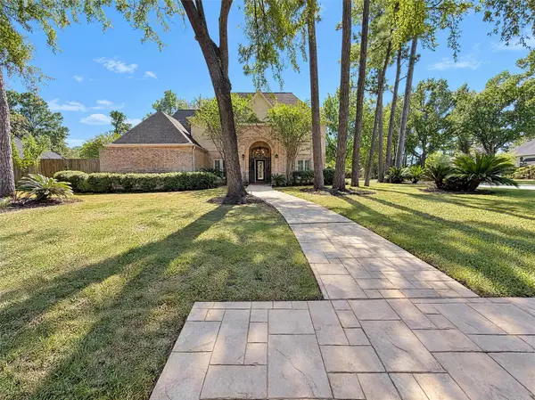 11211 Carstairs Drive, Houston, TX 77070