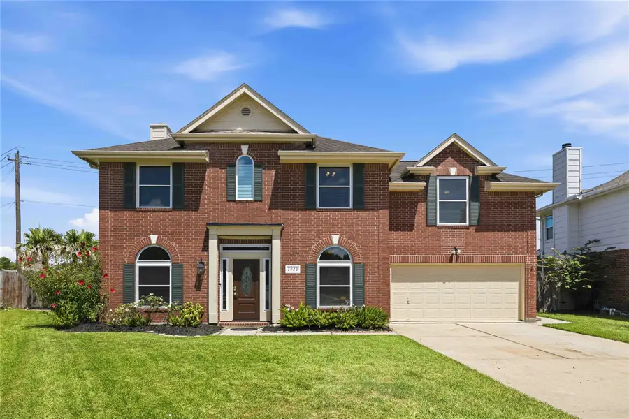 3923 Oak Wood Drive N, Pearland, TX 77581 - #2