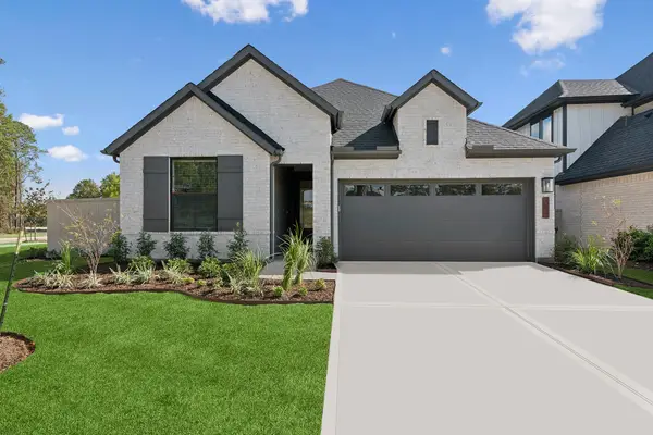 303 Prairie Warbler Street, Magnolia, TX 77354