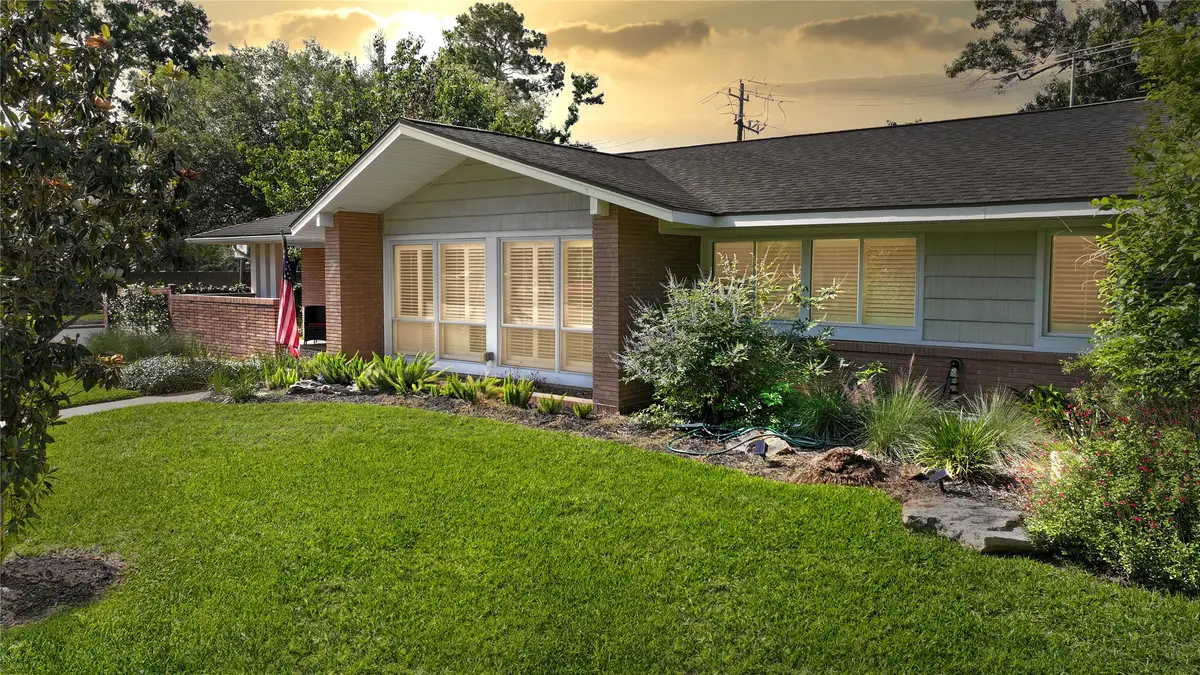 7222 Hartland Avenue, Houston, TX 77055 - Image #1