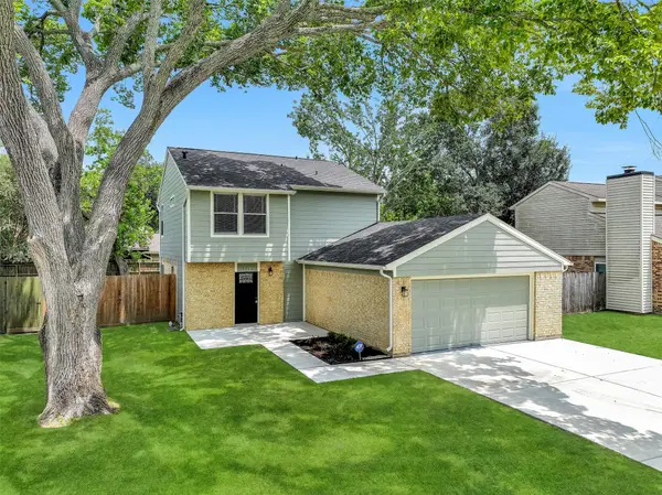 2710 Merrimac Drive, League City, TX 77573