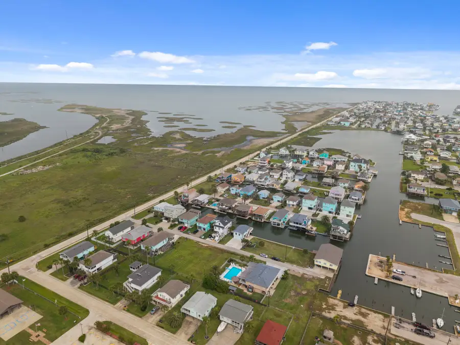 16708 Cabeza De Vaca, Jamaica Beach, TX 77554 - #2