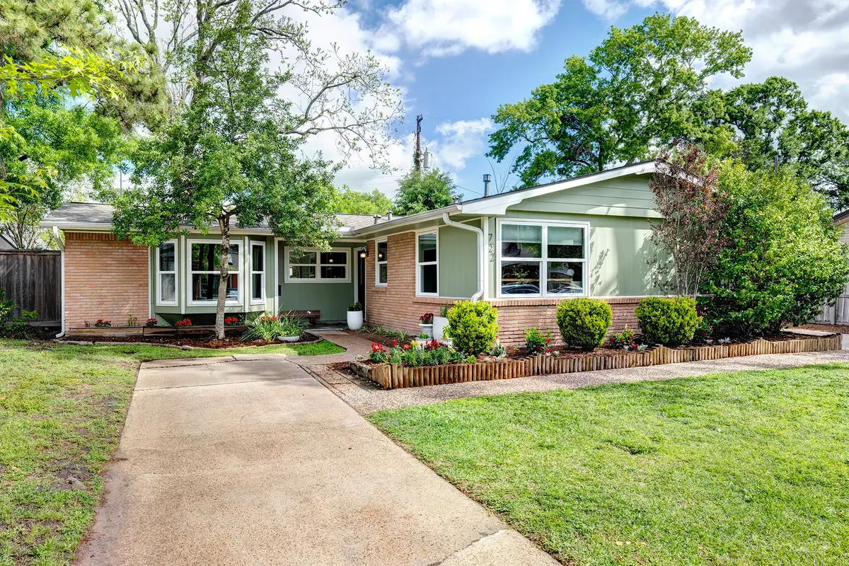 722 Azaleadell Drive, Houston, TX 77018 - #1
