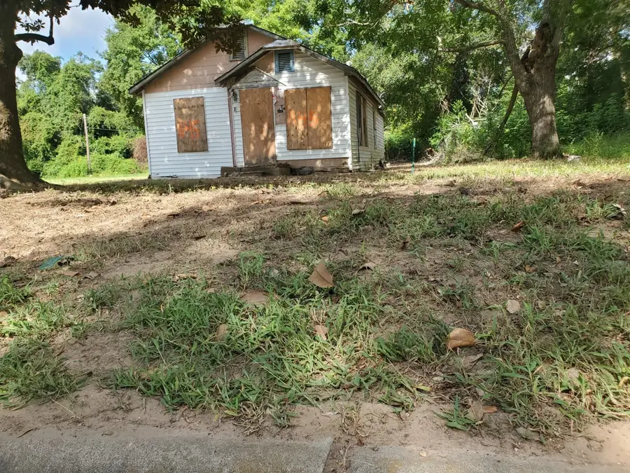 1145 6th Street, Hempstead, TX 77445 - #2