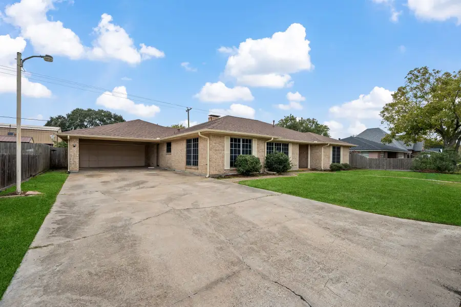 8022 Bayside Boulevard, Beach City, TX 77523 - Image #2