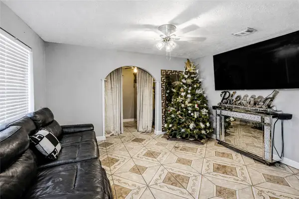 8830 Brackley Lane, Houston, TX 77088