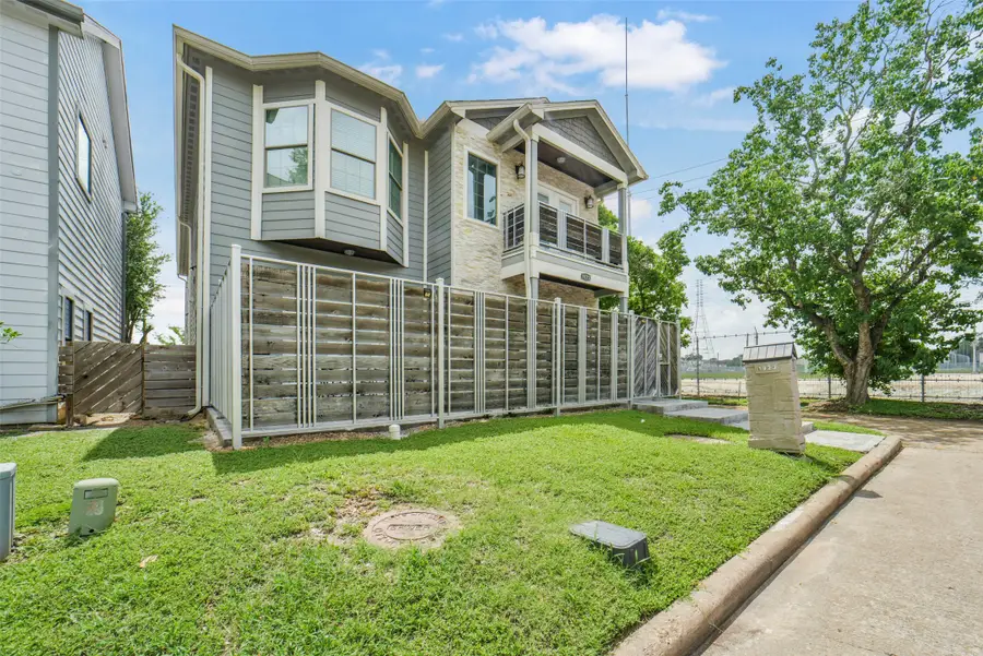 1923 Bittercreek Drive, Houston, TX 77042 - #2