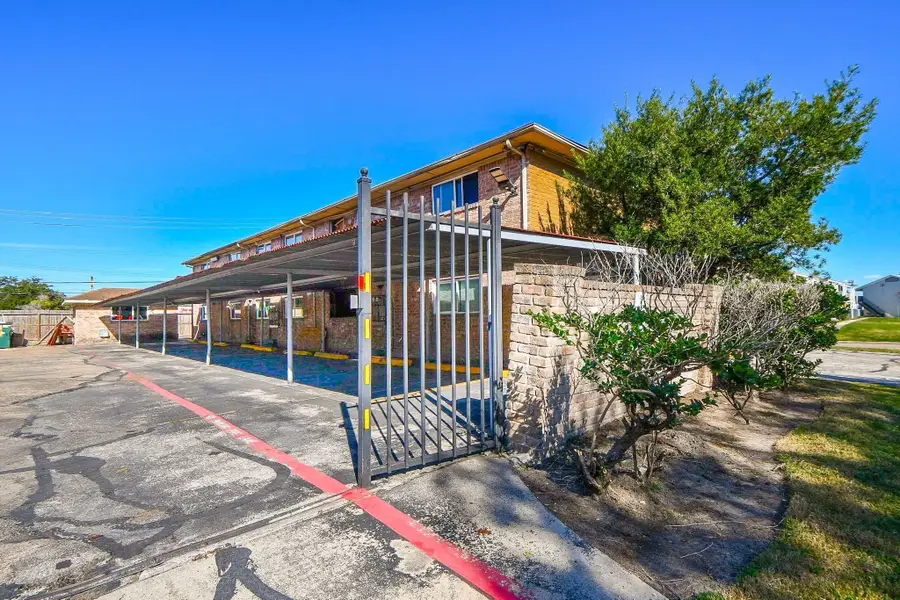 7902 Prestwood Drive #1-20, Houston, TX 77036 - Image #2