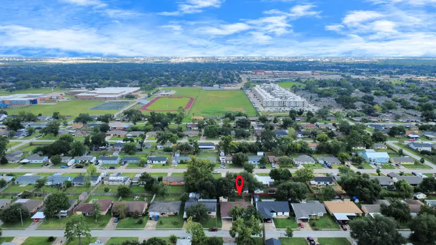 2405 Pickerton Drive, Deer Park, TX 77536 - Image #2