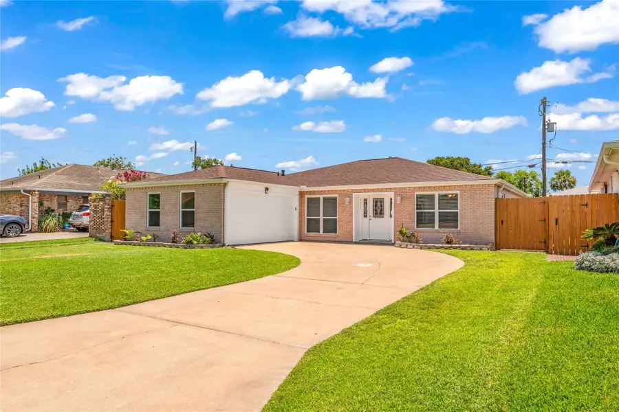 5611 Palm Circle, Galveston, TX 77551 - #3