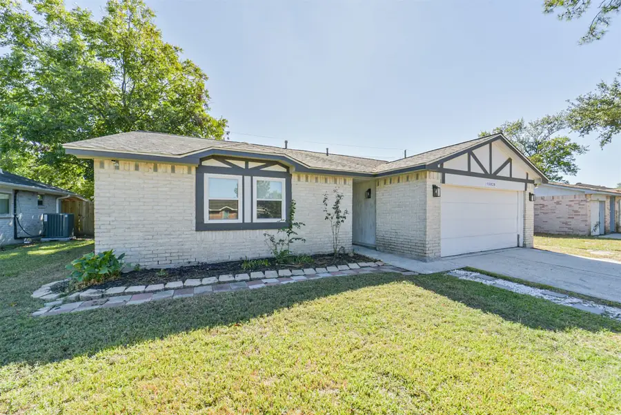 10826 Thorncliff Drive, Humble, TX 77396 - Image #3